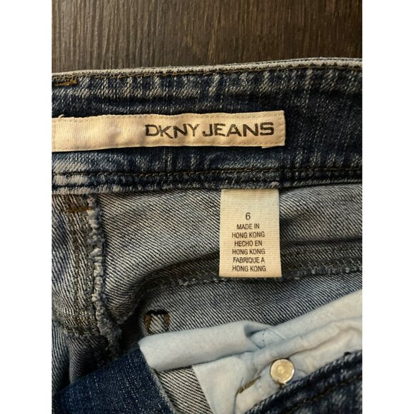 DKNY Jeans Size 6 Blue Denim Soho Jean Bootcut Cotton/Spandex - Picture 3 of 8